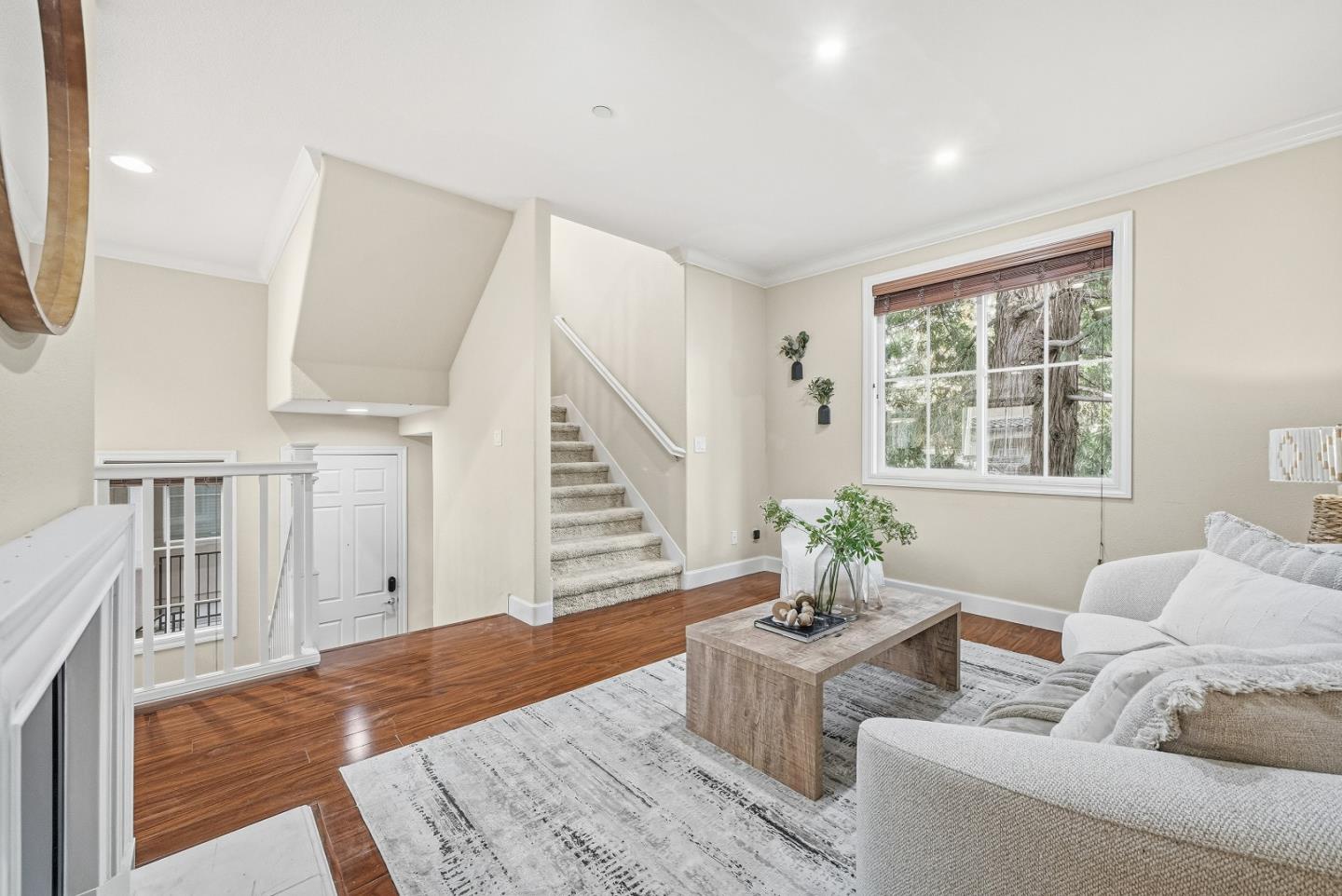 Detail Gallery Image 16 of 47 For 1069 Konstanz Ter, Sunnyvale,  CA 94089 - 4 Beds | 3/1 Baths