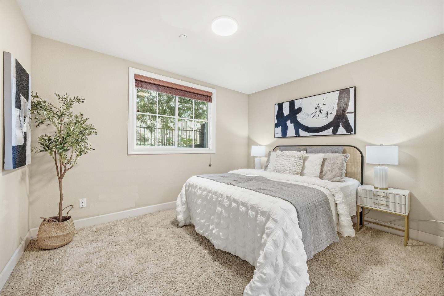 Detail Gallery Image 32 of 47 For 1069 Konstanz Ter, Sunnyvale,  CA 94089 - 4 Beds | 3/1 Baths