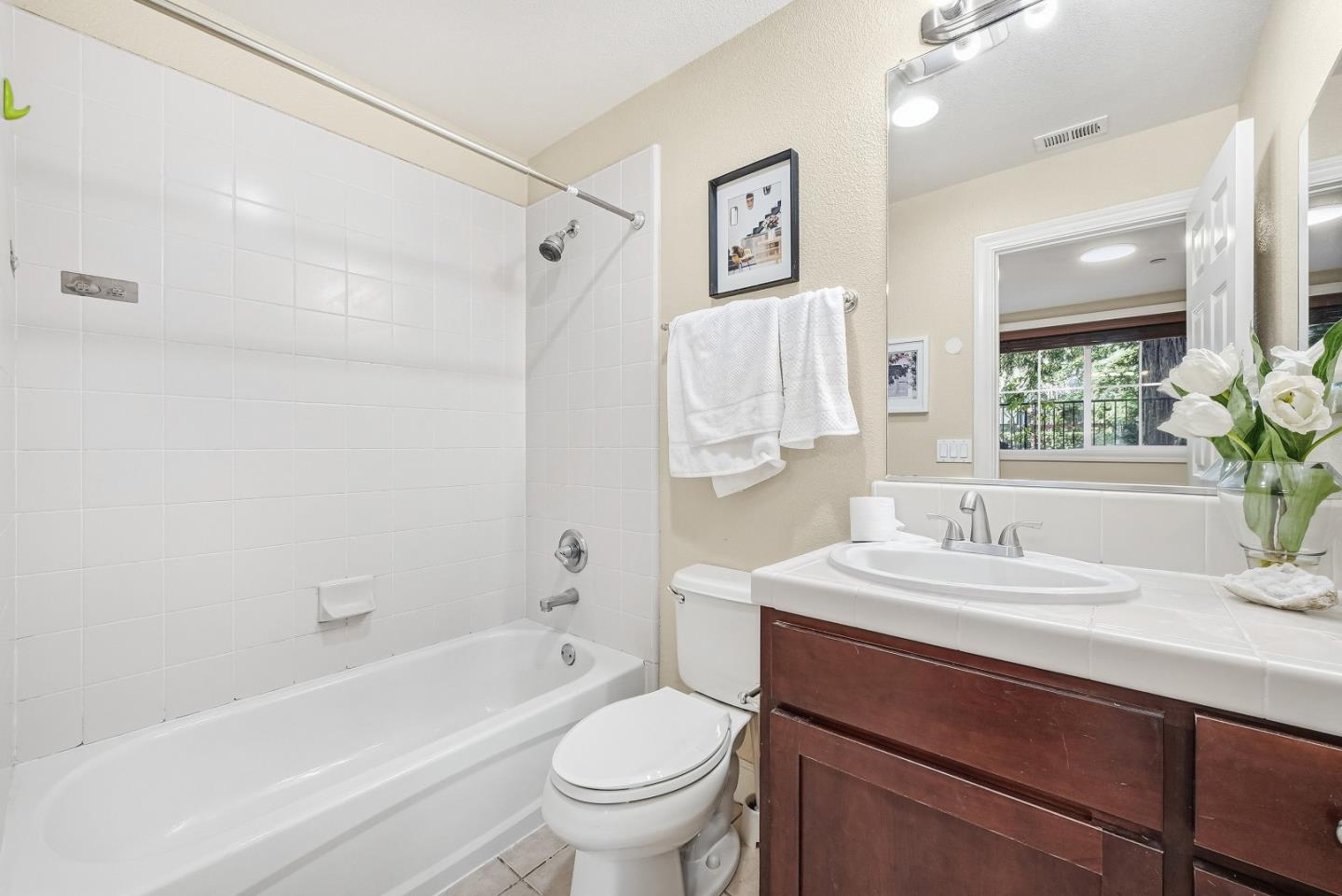 Detail Gallery Image 35 of 47 For 1069 Konstanz Ter, Sunnyvale,  CA 94089 - 4 Beds | 3/1 Baths