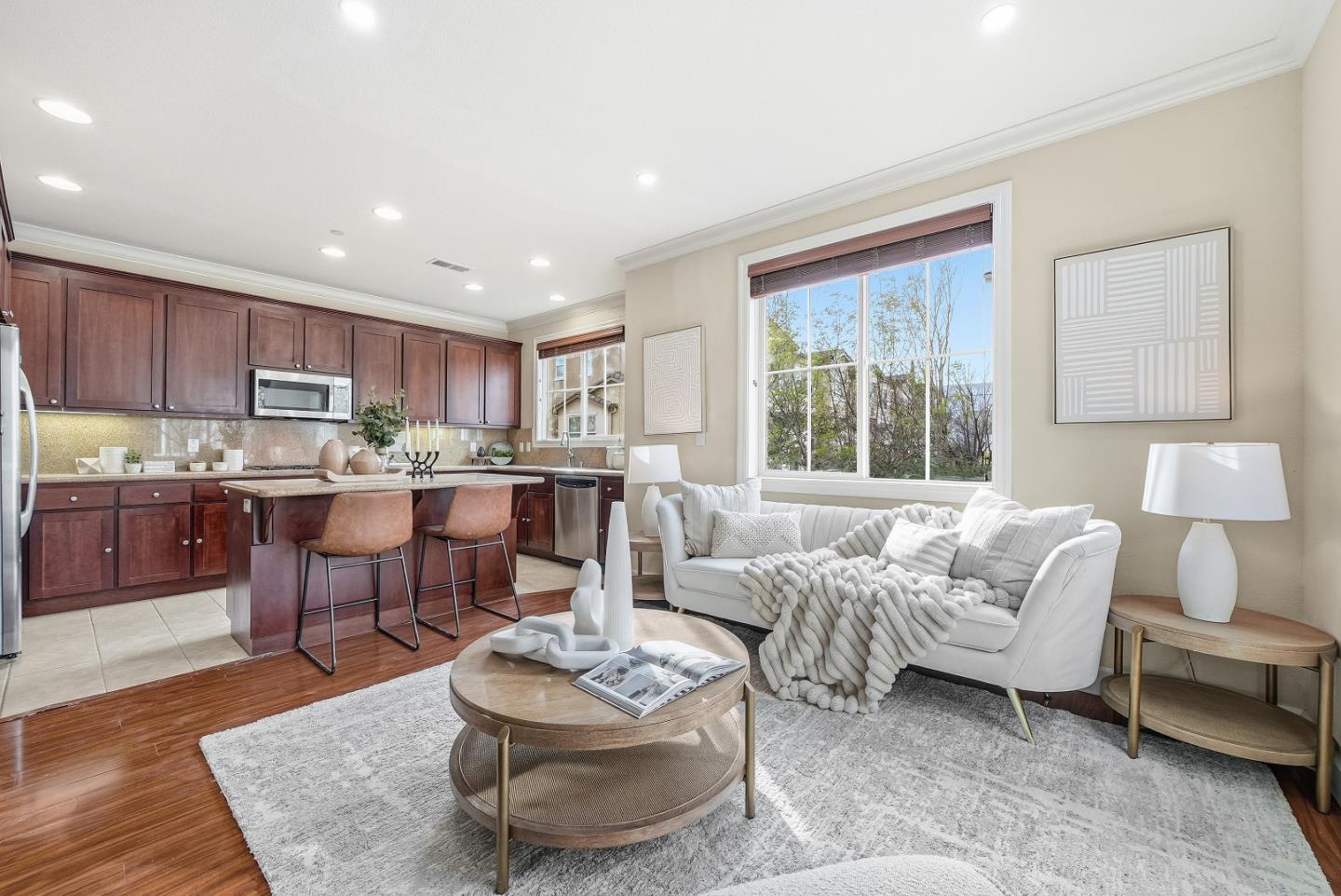 Detail Gallery Image 9 of 47 For 1069 Konstanz Ter, Sunnyvale,  CA 94089 - 4 Beds | 3/1 Baths