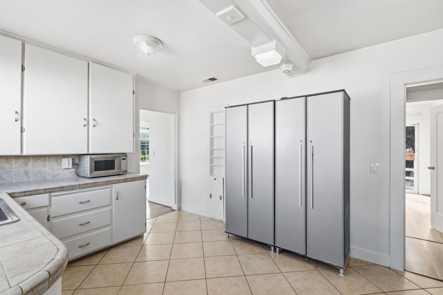 Detail Gallery Image 11 of 44 For 53 E 39th Ave, San Mateo,  CA 94403 - – Beds | – Baths