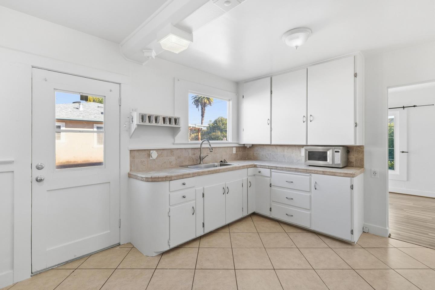 Detail Gallery Image 12 of 44 For 53 E 39th Ave, San Mateo,  CA 94403 - – Beds | – Baths