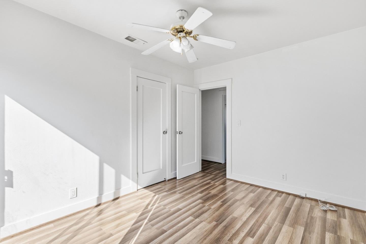 Detail Gallery Image 14 of 44 For 53 E 39th Ave, San Mateo,  CA 94403 - – Beds | – Baths