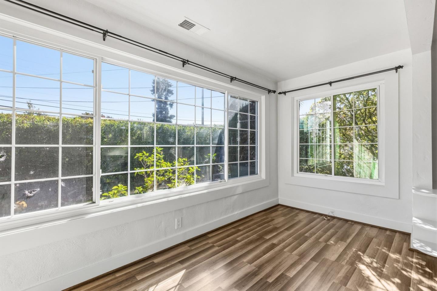 Detail Gallery Image 4 of 44 For 53 E 39th Ave, San Mateo,  CA 94403 - – Beds | – Baths