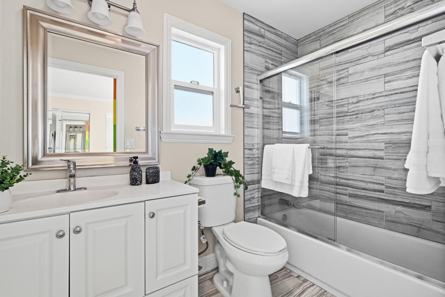 Detail Gallery Image 24 of 32 For 35421 Cleremont Dr, Newark,  CA 94560 - 4 Beds | 3 Baths