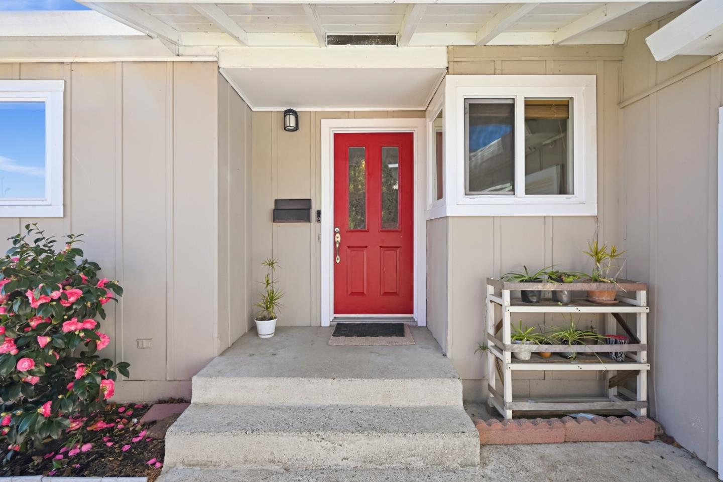 Detail Gallery Image 3 of 32 For 35421 Cleremont Dr, Newark,  CA 94560 - 4 Beds | 3 Baths