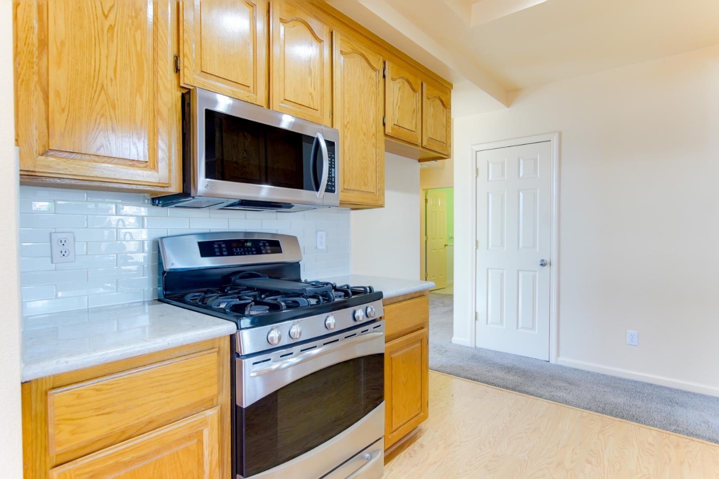 Detail Gallery Image 17 of 57 For 530 Chardonnay Way, Hollister,  CA 95023 - 3 Beds | 2 Baths