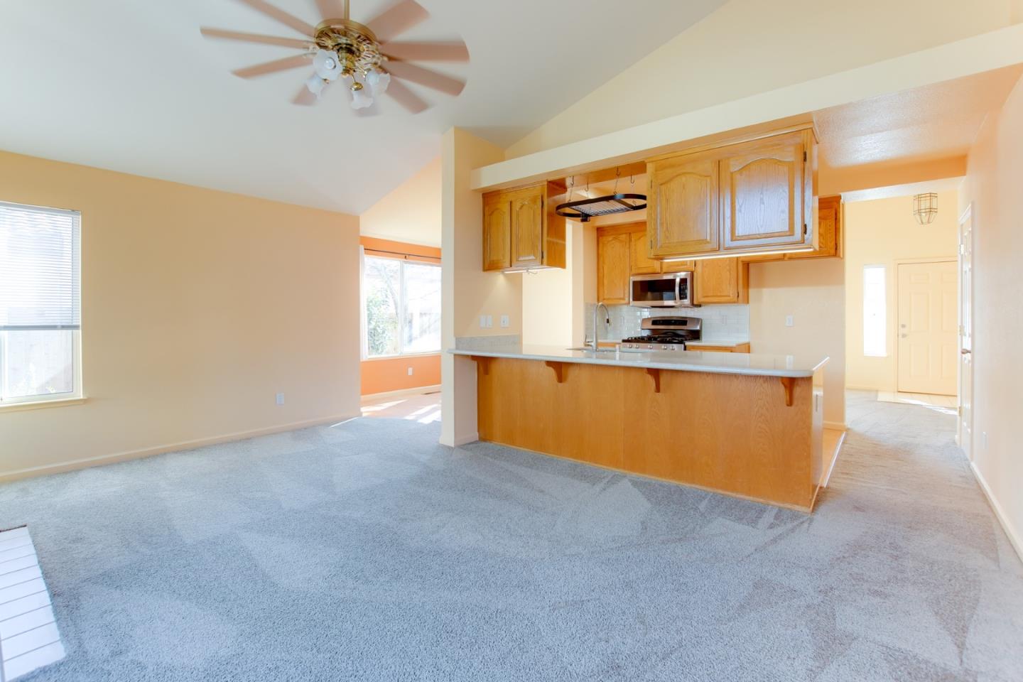 Detail Gallery Image 24 of 57 For 530 Chardonnay Way, Hollister,  CA 95023 - 3 Beds | 2 Baths