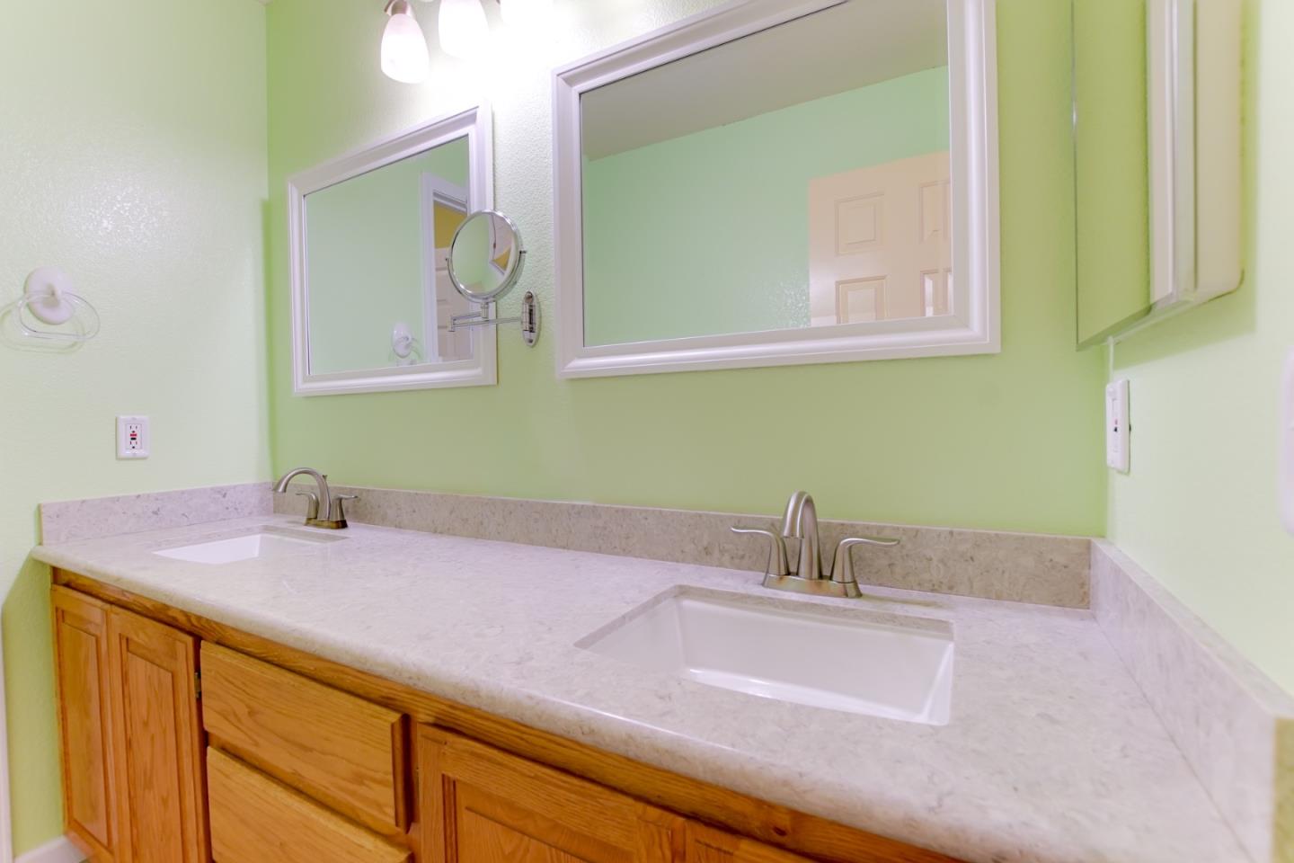 Detail Gallery Image 30 of 57 For 530 Chardonnay Way, Hollister,  CA 95023 - 3 Beds | 2 Baths