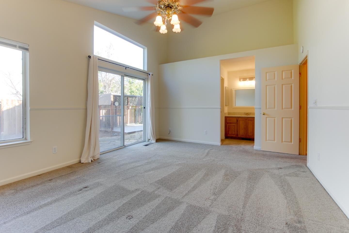 Detail Gallery Image 36 of 57 For 530 Chardonnay Way, Hollister,  CA 95023 - 3 Beds | 2 Baths