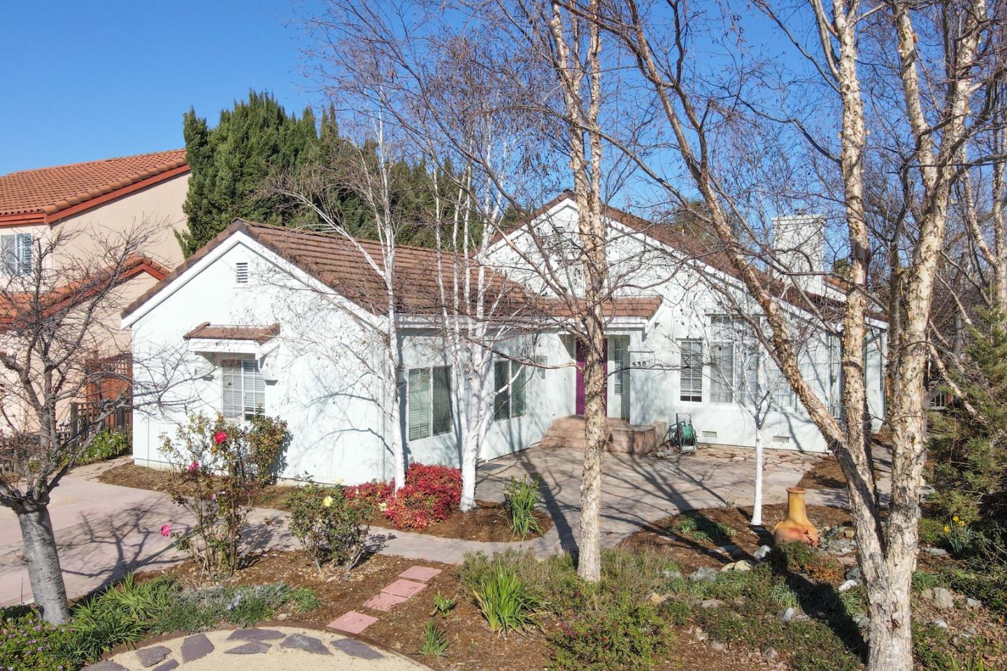 Detail Gallery Image 4 of 57 For 530 Chardonnay Way, Hollister,  CA 95023 - 3 Beds | 2 Baths