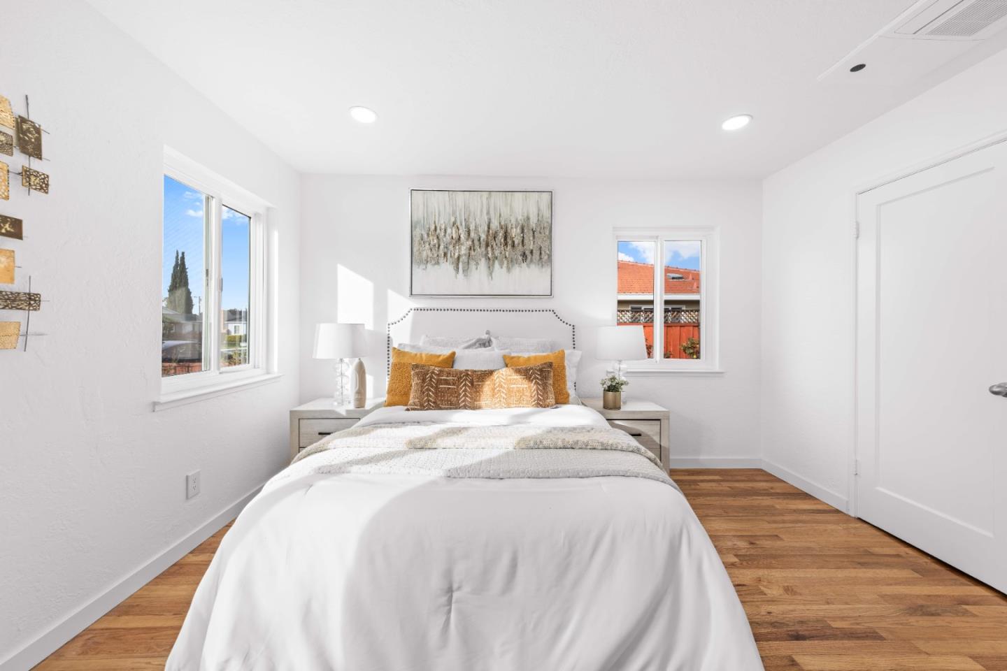 Detail Gallery Image 10 of 58 For 220 N Cypress Ave, Santa Clara,  CA 95050 - 4 Beds | 3 Baths