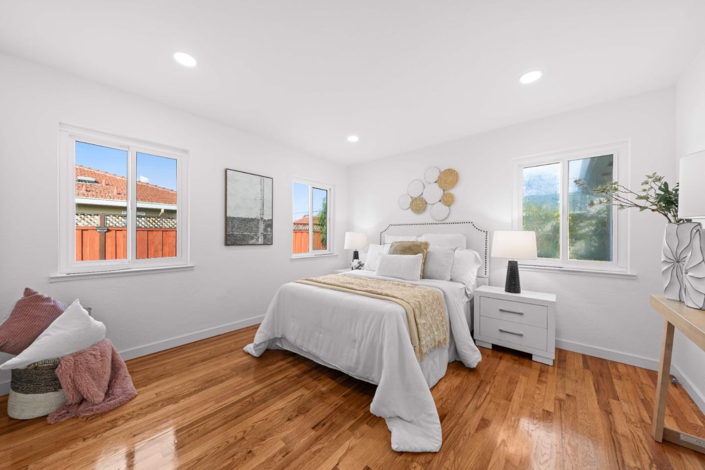 Detail Gallery Image 13 of 58 For 220 N Cypress Ave, Santa Clara,  CA 95050 - 4 Beds | 3 Baths