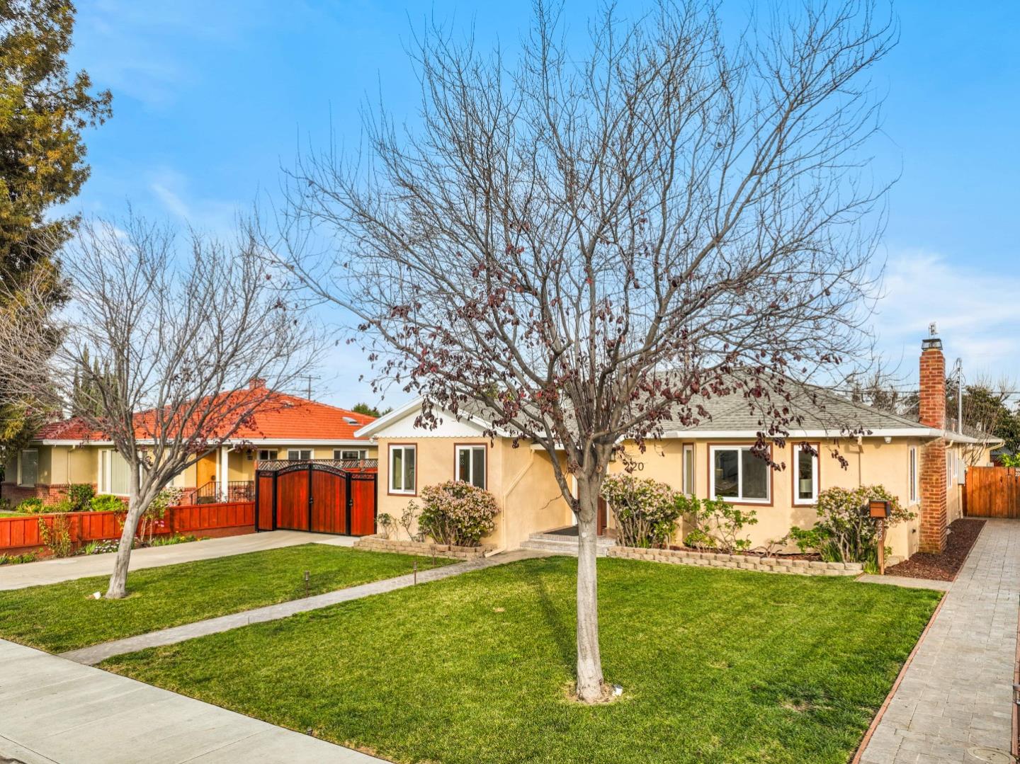 Detail Gallery Image 2 of 58 For 220 N Cypress Ave, Santa Clara,  CA 95050 - 4 Beds | 3 Baths