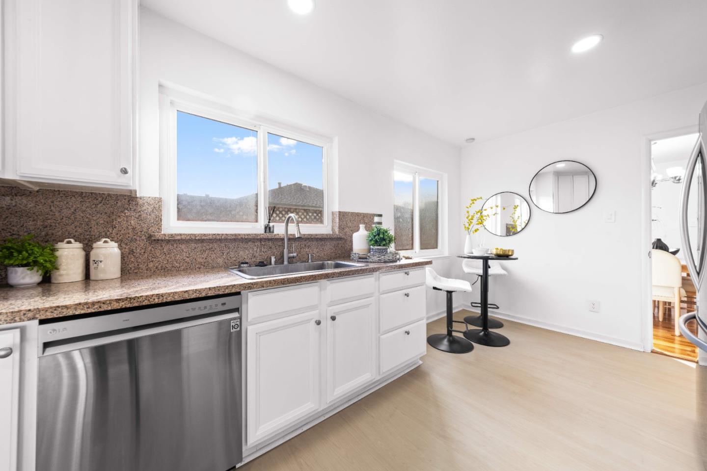 Detail Gallery Image 25 of 58 For 220 N Cypress Ave, Santa Clara,  CA 95050 - 4 Beds | 3 Baths