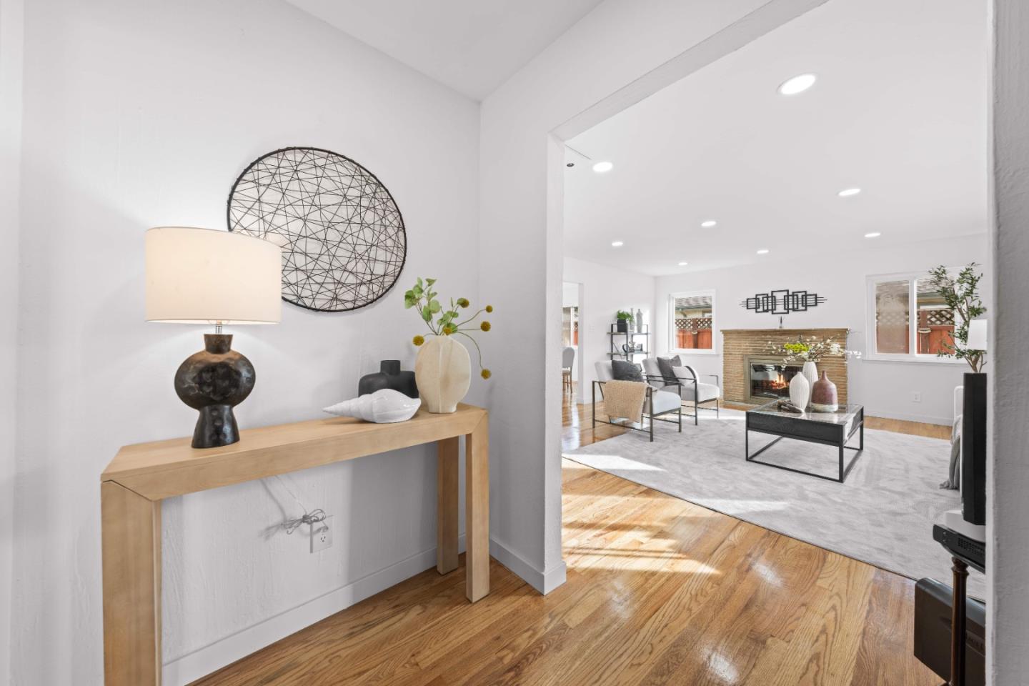 Detail Gallery Image 8 of 58 For 220 N Cypress Ave, Santa Clara,  CA 95050 - 4 Beds | 3 Baths