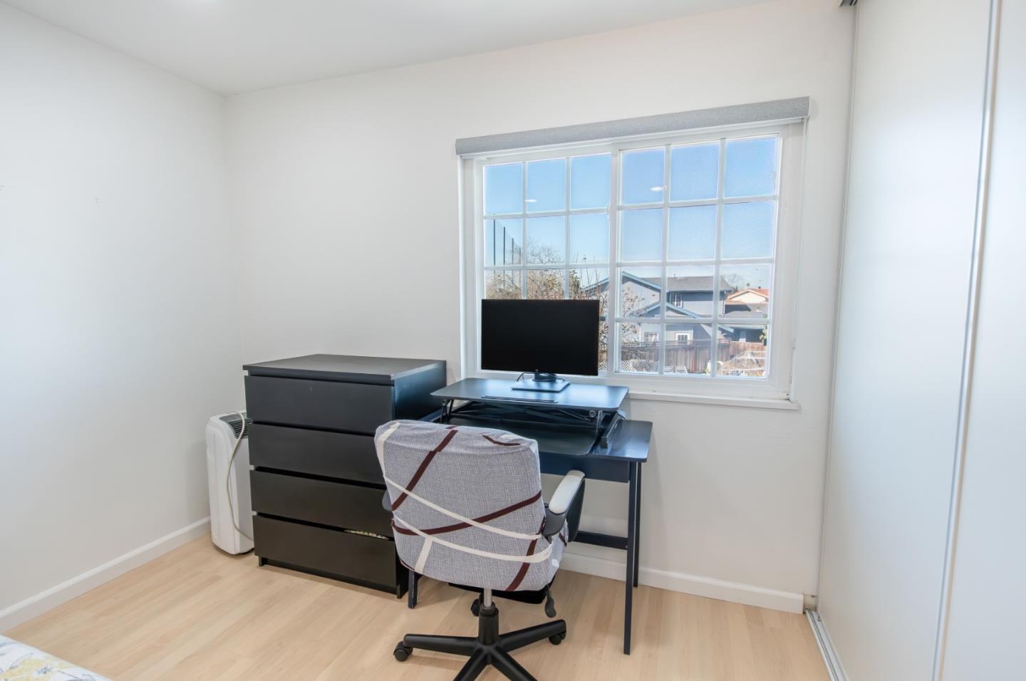 Detail Gallery Image 35 of 57 For 985 Summerfield, San Jose,  CA 95121 - 4 Beds | 2/1 Baths