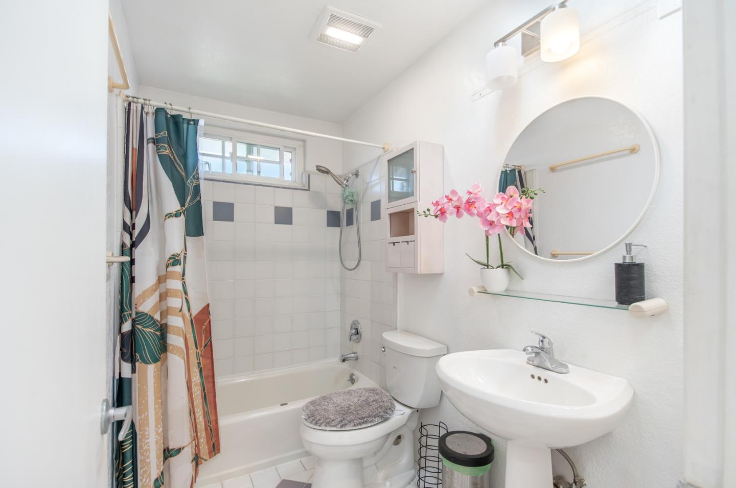 Detail Gallery Image 40 of 57 For 985 Summerfield, San Jose,  CA 95121 - 4 Beds | 2/1 Baths