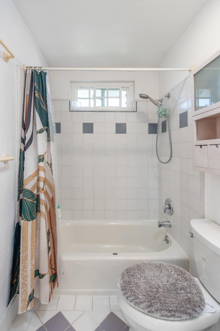 Detail Gallery Image 42 of 57 For 985 Summerfield, San Jose,  CA 95121 - 4 Beds | 2/1 Baths