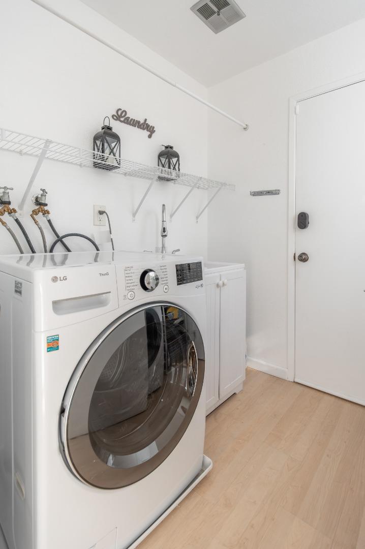 Detail Gallery Image 43 of 57 For 985 Summerfield, San Jose,  CA 95121 - 4 Beds | 2/1 Baths