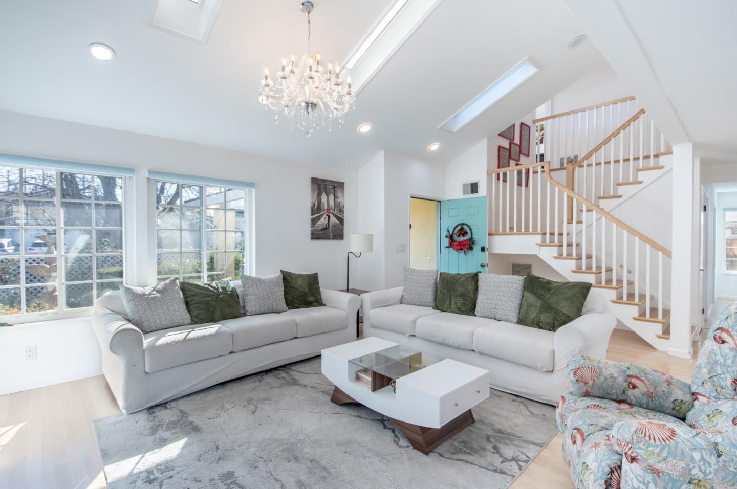 Detail Gallery Image 8 of 57 For 985 Summerfield, San Jose,  CA 95121 - 4 Beds | 2/1 Baths