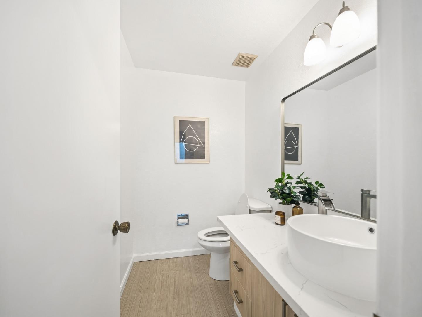 Detail Gallery Image 19 of 27 For 7518 Rosedale Ct, Pleasanton,  CA 94588 - 3 Beds | 2/1 Baths