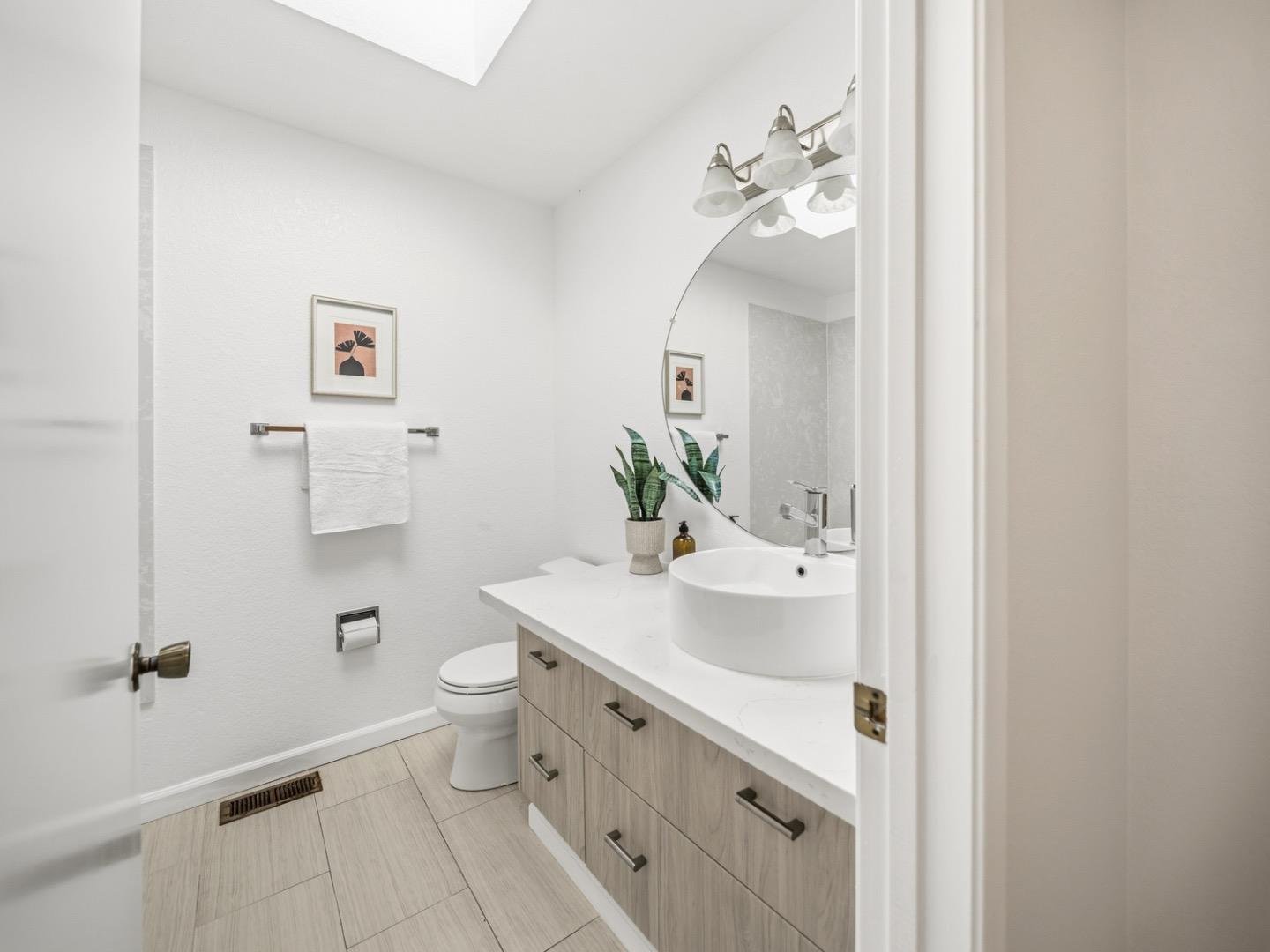 Detail Gallery Image 20 of 27 For 7518 Rosedale Ct, Pleasanton,  CA 94588 - 3 Beds | 2/1 Baths