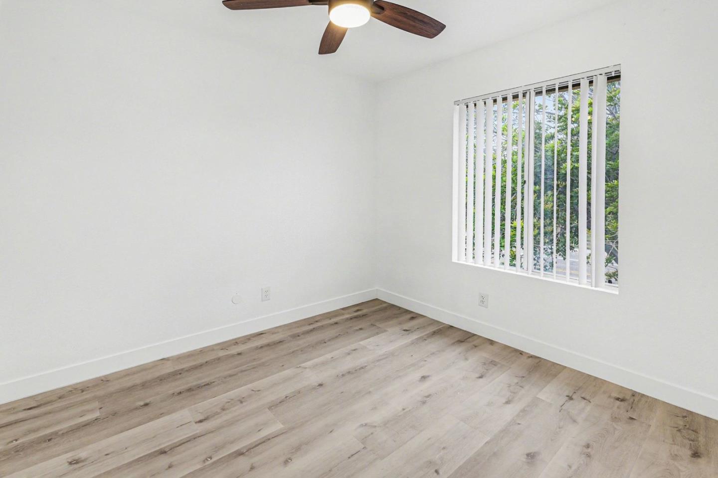 Detail Gallery Image 14 of 24 For 1447 Manzana Way, San Diego,  CA 92139 - 4 Beds | 2/1 Baths