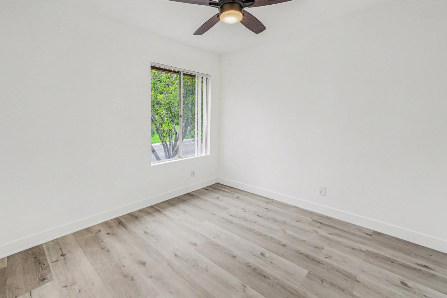 Detail Gallery Image 16 of 24 For 1447 Manzana Way, San Diego,  CA 92139 - 4 Beds | 2/1 Baths