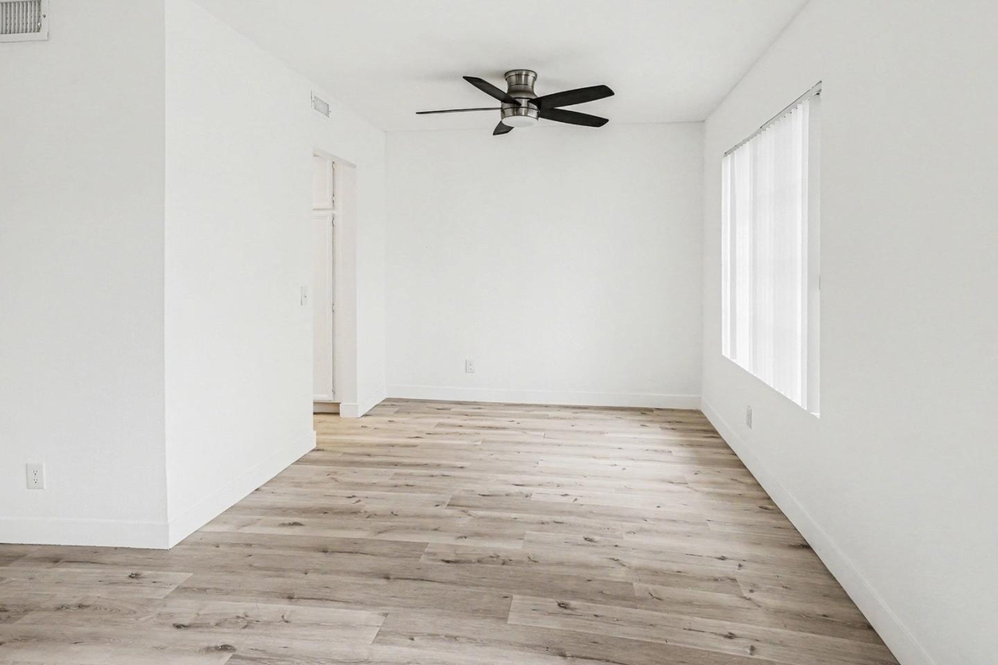 Detail Gallery Image 5 of 24 For 1447 Manzana Way, San Diego,  CA 92139 - 4 Beds | 2/1 Baths