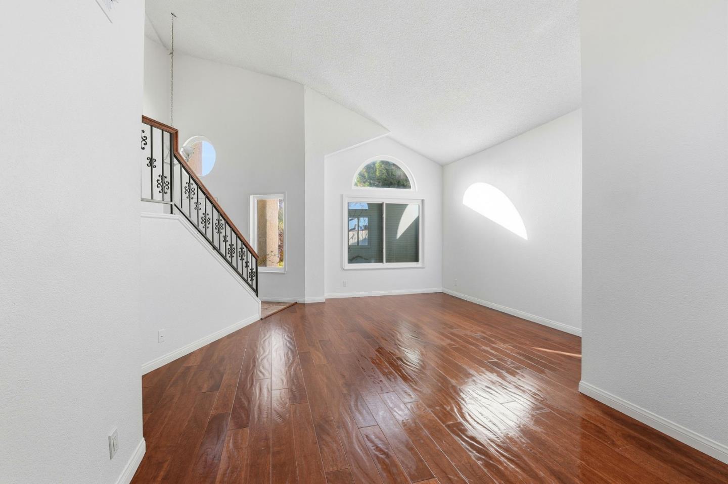 Detail Gallery Image 3 of 21 For 44648 E 17th St, Lancaster,  CA 93535 - 4 Beds | 3 Baths