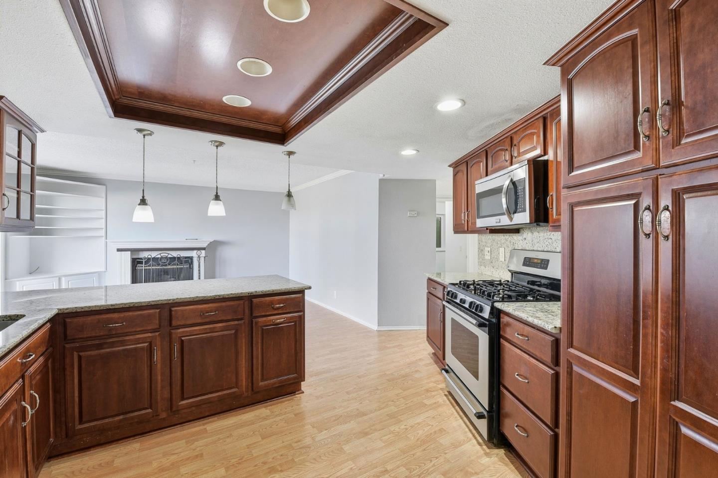 Detail Gallery Image 6 of 21 For 44648 E 17th St, Lancaster,  CA 93535 - 4 Beds | 3 Baths