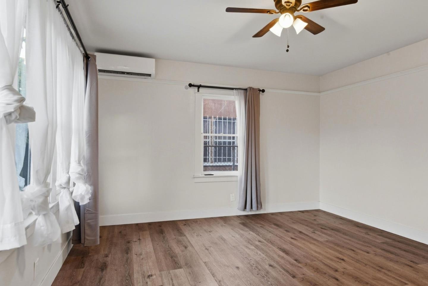 Detail Gallery Image 11 of 23 For 1610 W 36th Pl #1,  Los Angeles,  CA 90018 - 2 Beds | 1 Baths