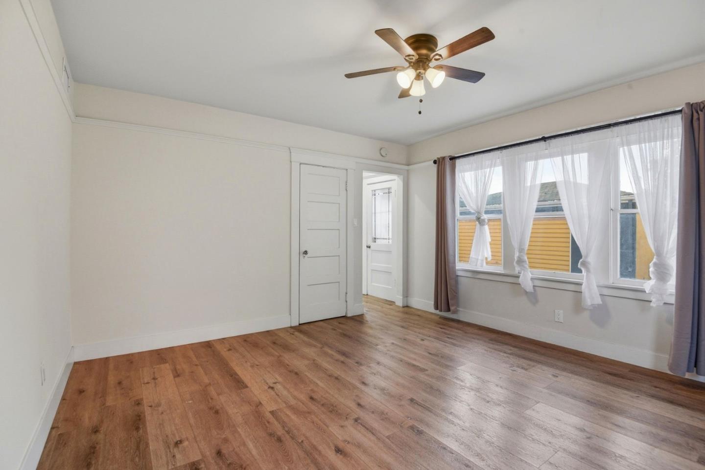 Detail Gallery Image 13 of 23 For 1610 W 36th Pl #1,  Los Angeles,  CA 90018 - 2 Beds | 1 Baths