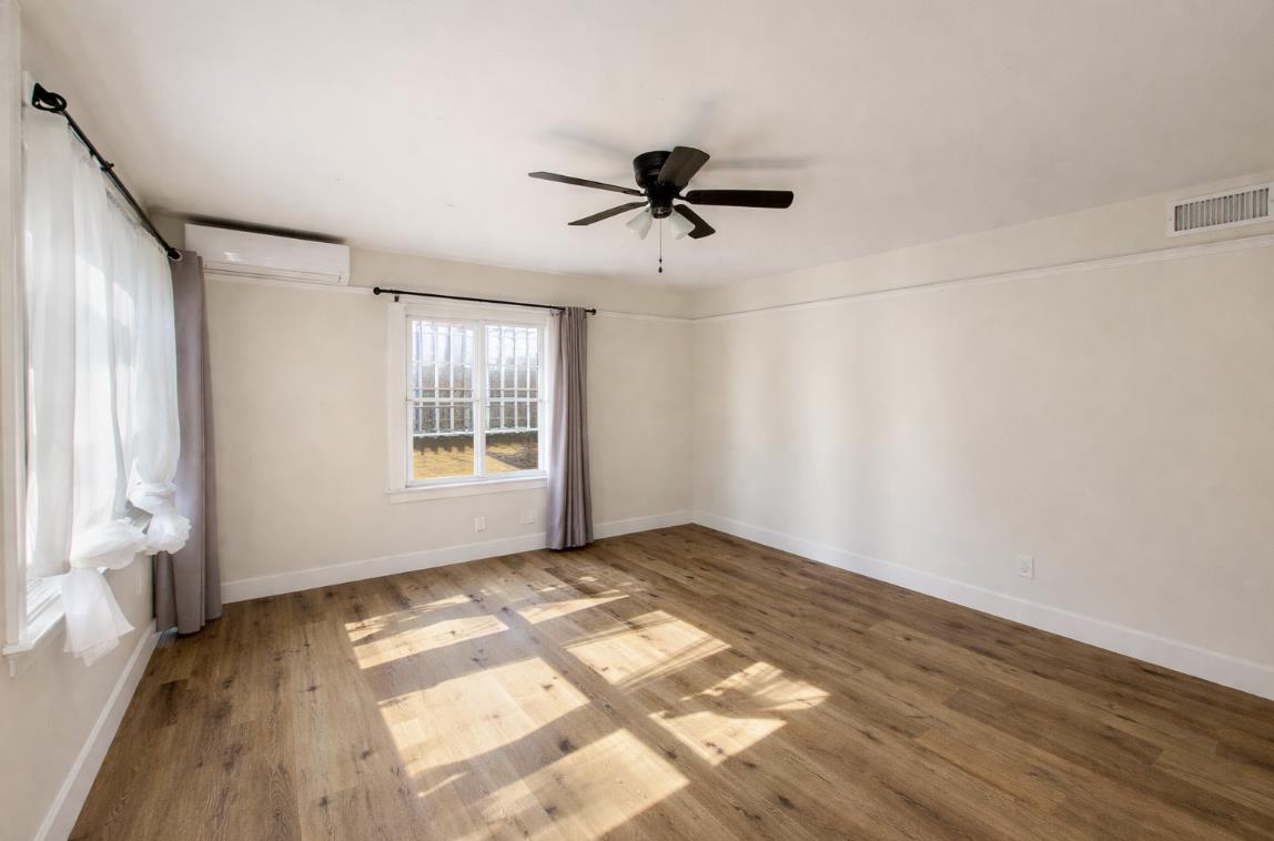 Detail Gallery Image 6 of 7 For 1610 W 36th Pl #1,  Los Angeles,  CA 90018 - 2 Beds | 1 Baths