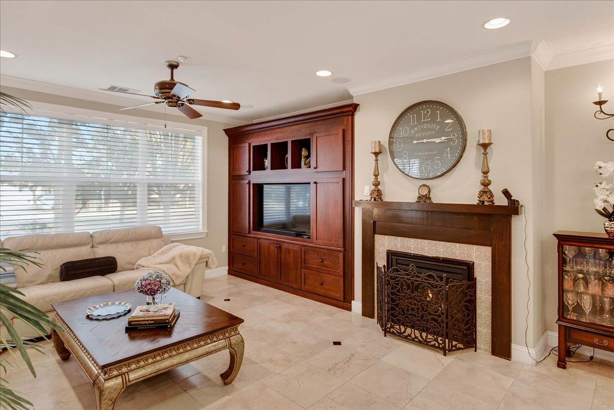 Detail Gallery Image 12 of 37 For 2881 Meridian Ave #104,  San Jose,  CA 95124 - 2 Beds | 2 Baths