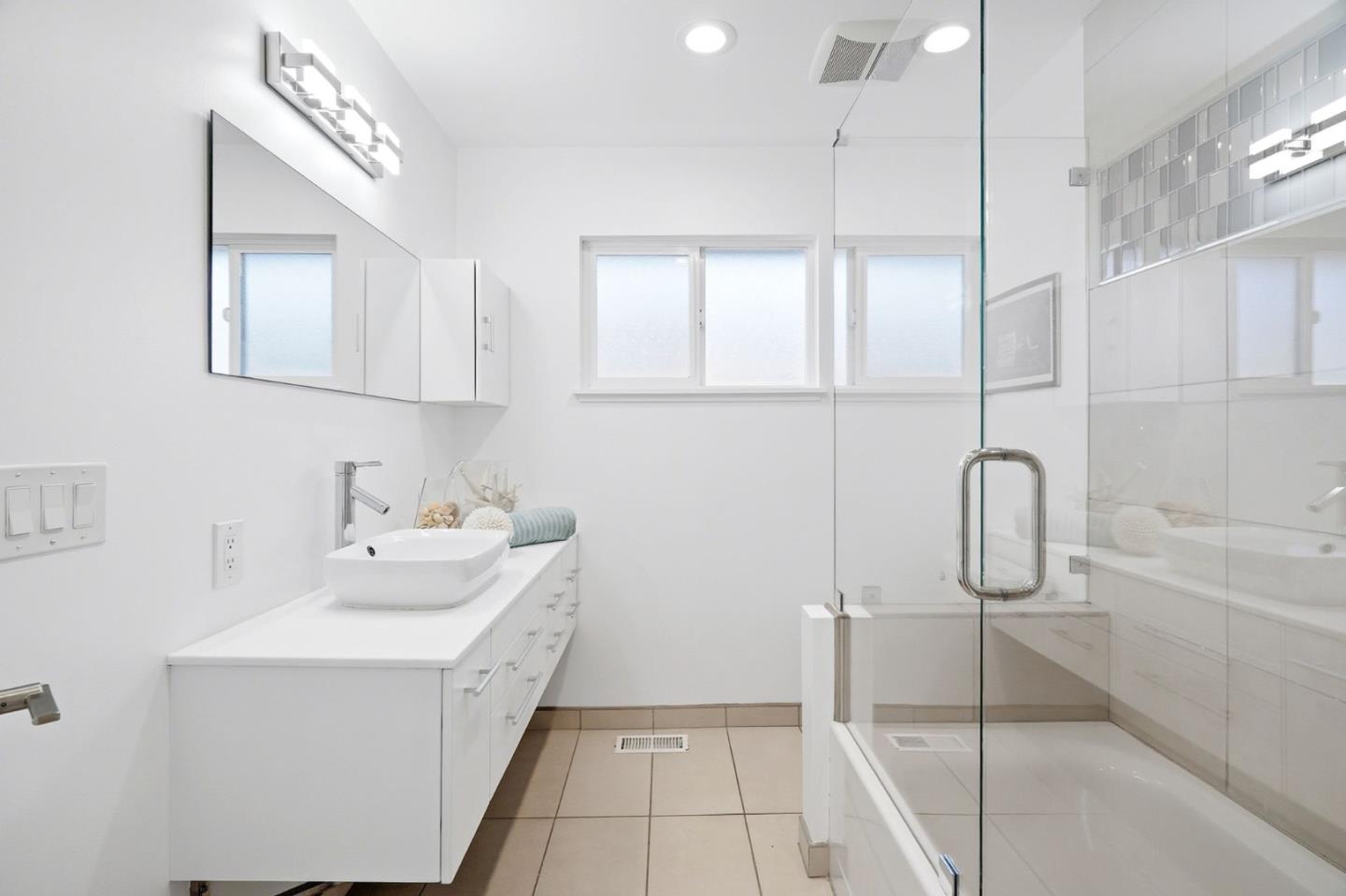 Detail Gallery Image 29 of 41 For 1090 Butte Ct, Sunnyvale,  CA 94087 - 3 Beds | 2 Baths