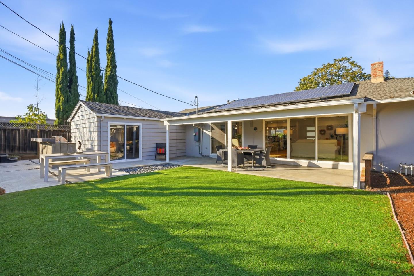 Detail Gallery Image 32 of 41 For 1090 Butte Ct, Sunnyvale,  CA 94087 - 3 Beds | 2 Baths