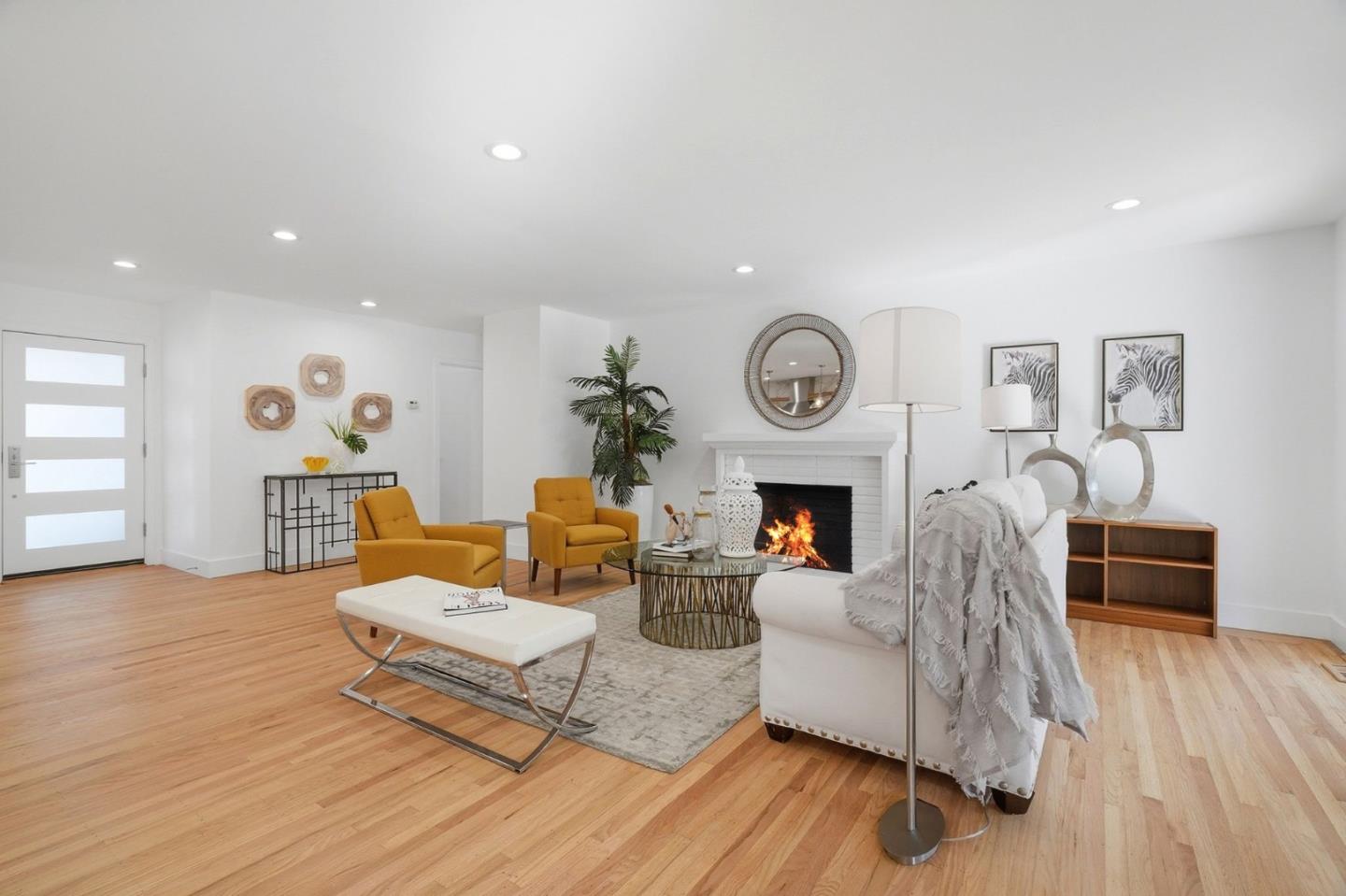 Detail Gallery Image 6 of 41 For 1090 Butte Ct, Sunnyvale,  CA 94087 - 3 Beds | 2 Baths