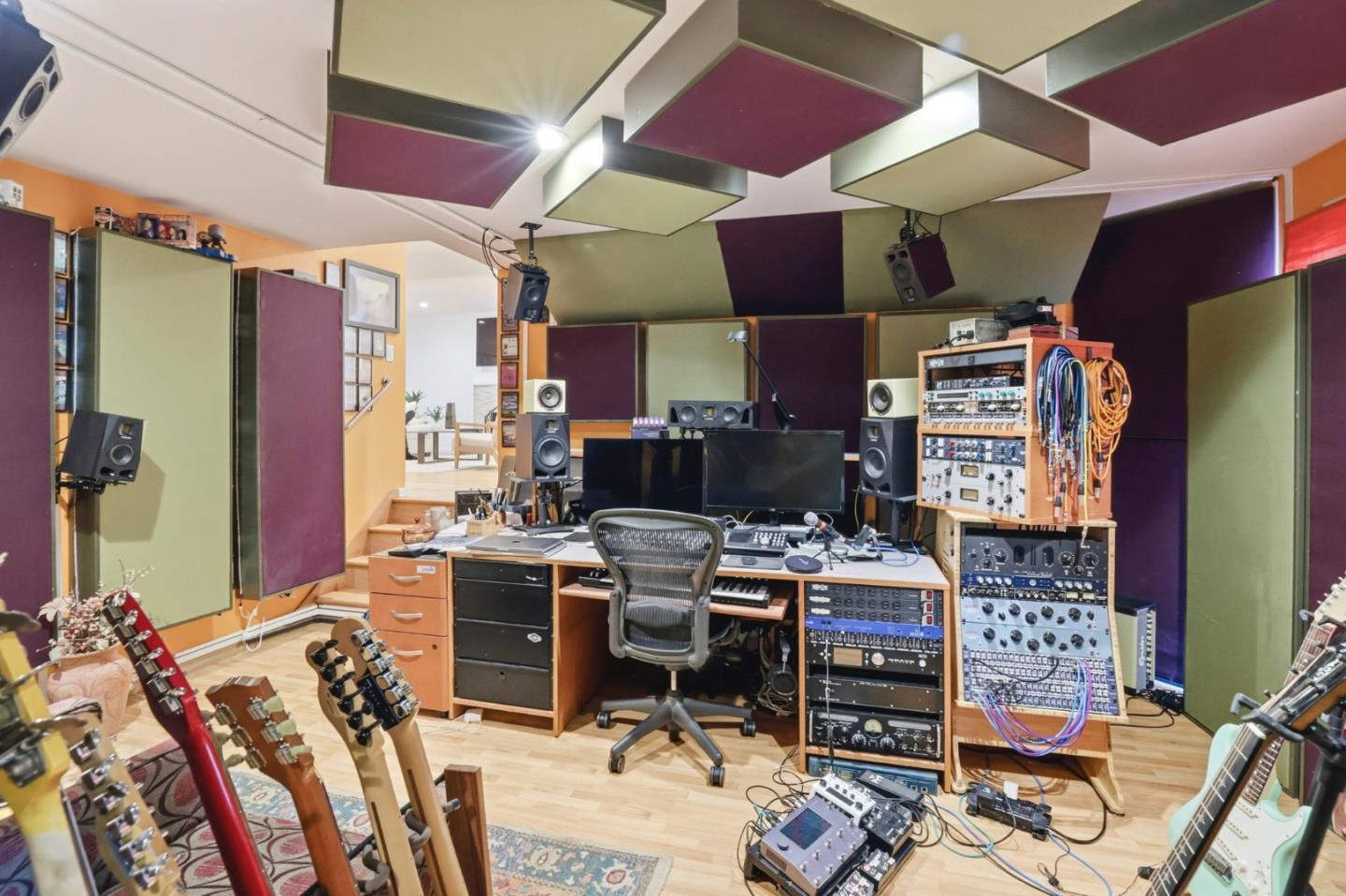 Detail Gallery Image 28 of 41 For 91 Cappy Ct, San Jose,  CA 95111 - 3 Beds | 2/1 Baths