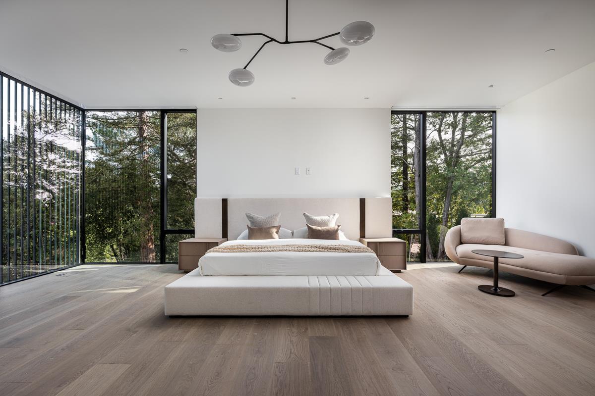 Detail Gallery Image 17 of 62 For 100 New Place Rd, Hillsborough,  CA 94010 - 9 Beds | 9/1 Baths