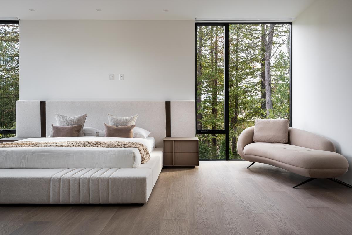 Detail Gallery Image 19 of 62 For 100 New Place Rd, Hillsborough,  CA 94010 - 9 Beds | 9/1 Baths