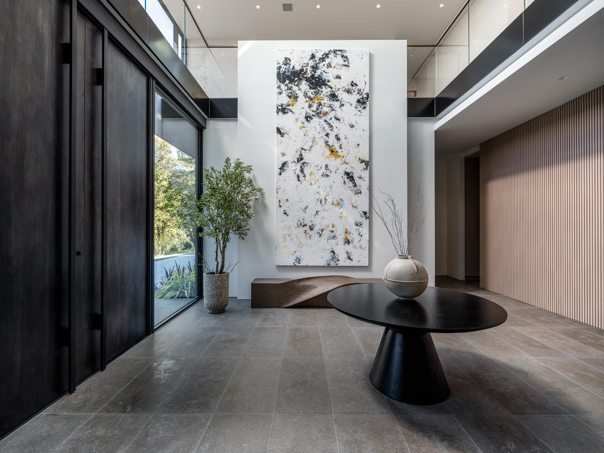 Detail Gallery Image 3 of 62 For 100 New Place Rd, Hillsborough,  CA 94010 - 9 Beds | 9/1 Baths