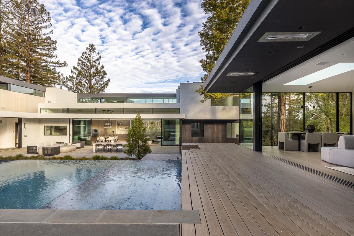 Detail Gallery Image 47 of 62 For 100 New Place Rd, Hillsborough,  CA 94010 - 9 Beds | 9/1 Baths