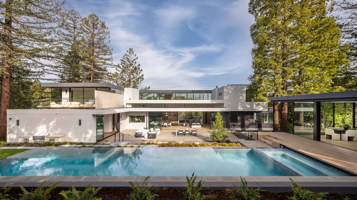 Detail Gallery Image 48 of 62 For 100 New Place Rd, Hillsborough,  CA 94010 - 9 Beds | 9/1 Baths