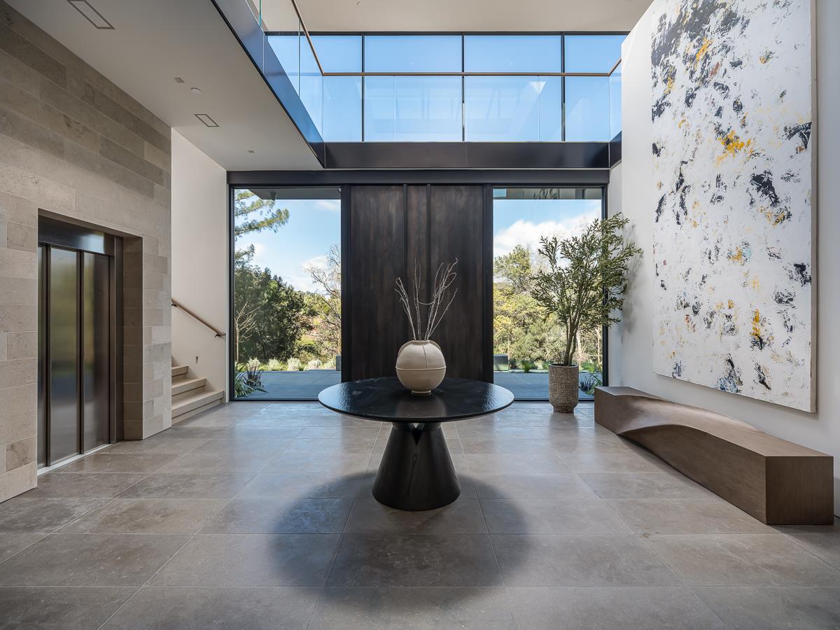 100 New Place Road, Hillsborough, CA, 94010