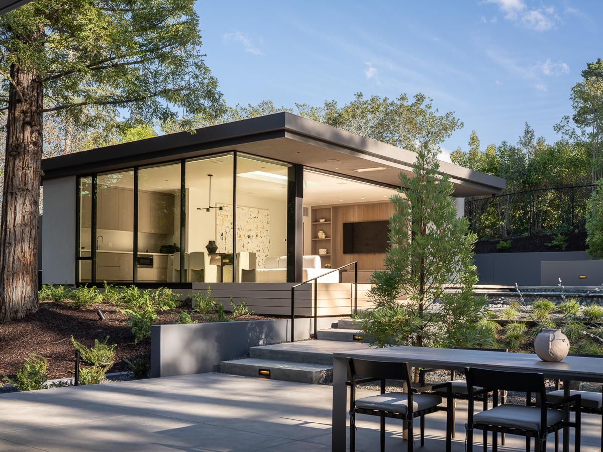 Detail Gallery Image 58 of 62 For 100 New Place Rd, Hillsborough,  CA 94010 - 9 Beds | 9/1 Baths