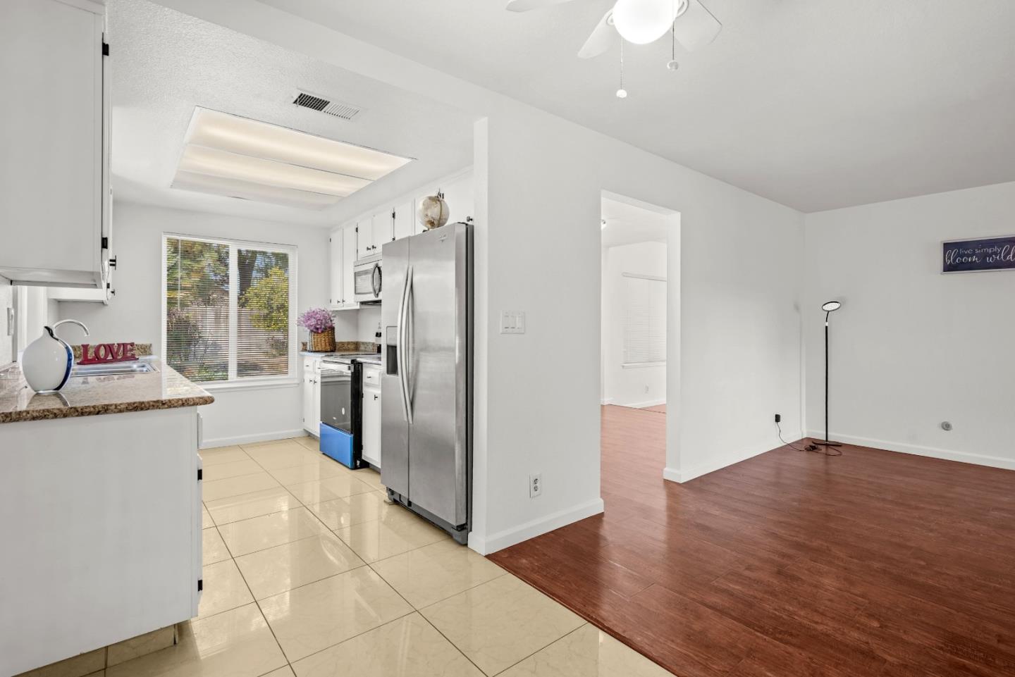 Detail Gallery Image 13 of 38 For 2320 Lido Circle, Stockton,  CA 95207 - 3 Beds | 2 Baths