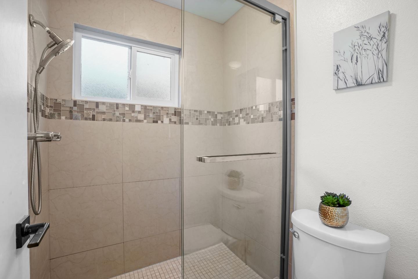 Detail Gallery Image 25 of 38 For 2320 Lido Circle, Stockton,  CA 95207 - 3 Beds | 2 Baths