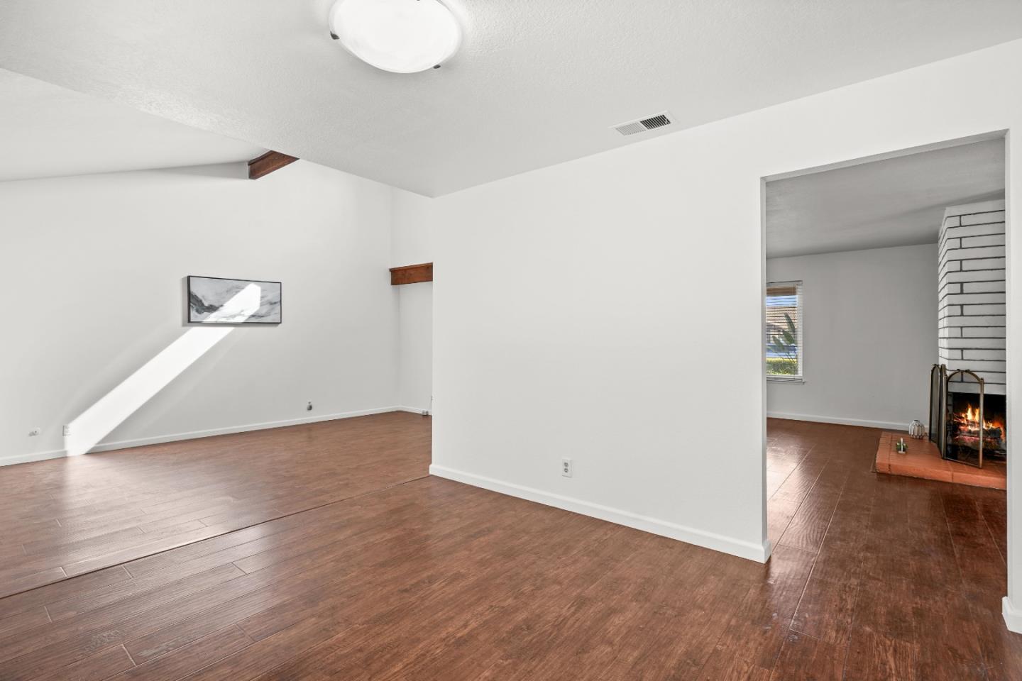 Detail Gallery Image 5 of 38 For 2320 Lido Circle, Stockton,  CA 95207 - 3 Beds | 2 Baths